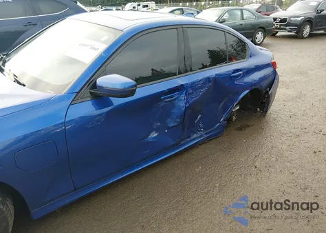 2021 BMW 3 Series 330E from USA, damaged, VIN 3MW5P7J09M8B61626
